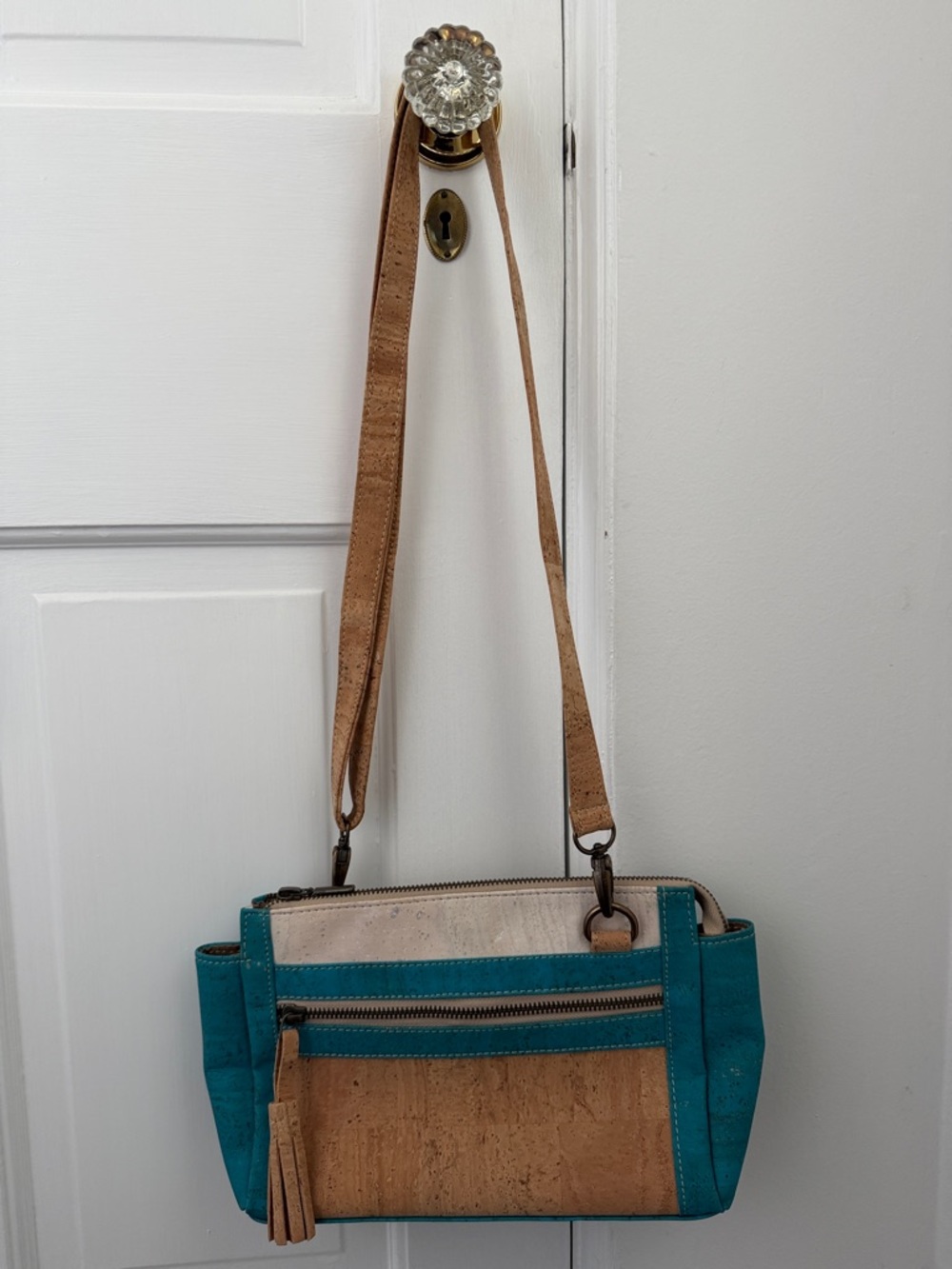 NEW, NATURAL CORK Made in Portugal Purse